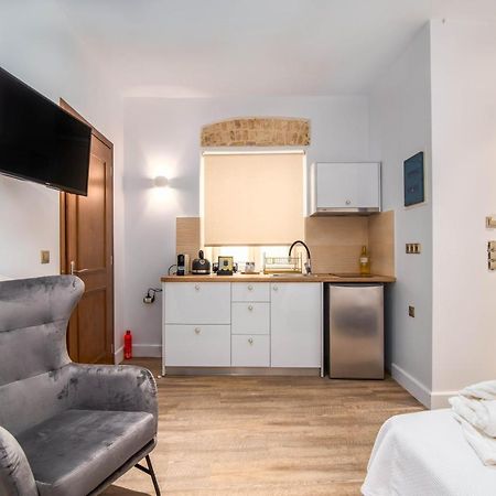 Curcumelli Luxury Suites - Πορτονι 2 コルフ島 エクステリア 写真