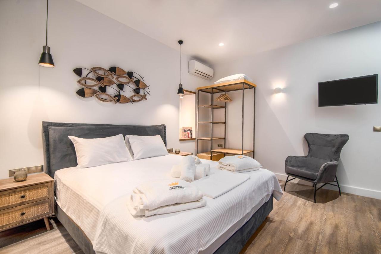Curcumelli Luxury Suites - Πορτονι 2 コルフ島 エクステリア 写真